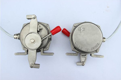 不銹鋼拉繩開關(guān).jpg 不銹鋼拉繩開關(guān).jpg