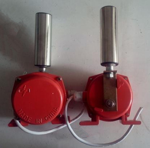 WHKL-II兩級跑偏開關(guān) 220V WHKL-II兩級跑偏開關(guān) 220V