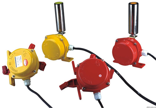 跑偏拉繩開關.jpg 跑偏拉繩開關.jpg