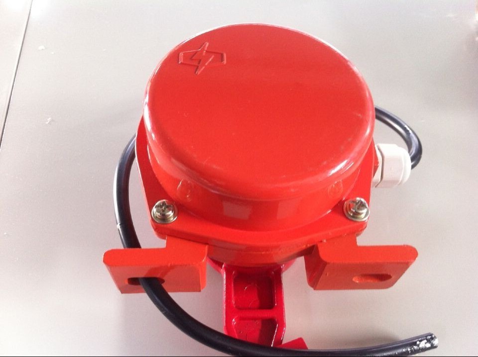 雙向拉繩開關.jpg 雙向拉繩開關.jpg