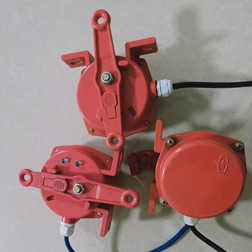 多種拉繩開(kāi)關(guān).jpg 多種拉繩開(kāi)關(guān).jpg