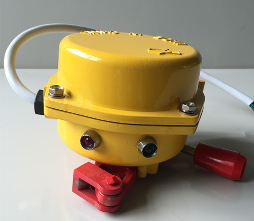 帶指示燈拉繩開關4.jpg 帶指示燈拉繩開關4.jpg